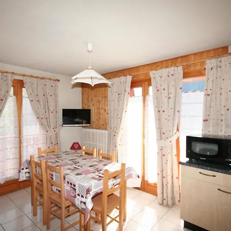 3 Pieces, 6 Personnes, Proche Centre, Animaux Admis, Wifi, Parking - Fr-1-676-163 *